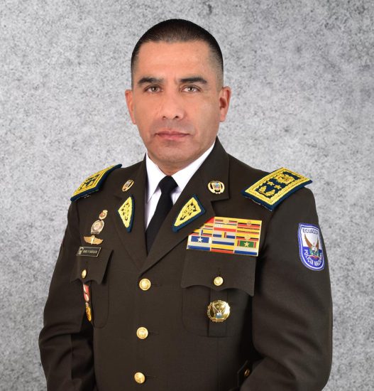 GraS. Pablo Vinicio Dávila Maldonado 